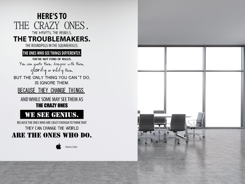 Samolepky na zeď - Citát - Steve Jobs - Here’s to the crazy ones - M (60 x 103 cm)